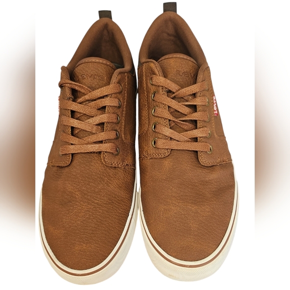 Men's Levi's faux leather sneakers size 8 - Picture 2 of 10